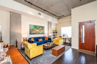 Photo #4: 240012034 Listing