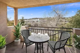 Photo #3: 240012073 Listing