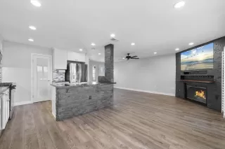 Photo #5: 240012097 Listing 