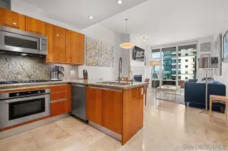 Photo #1: 240012109 Listing