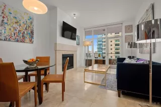 Photo #2: 240012109 Listing