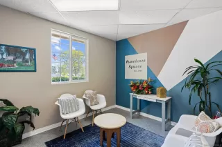 Photo #5: 240012153 Listing