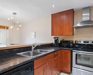 Photo #3: 240012177 Listing 
