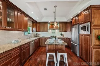 Photo #5: 240012180 Listing 