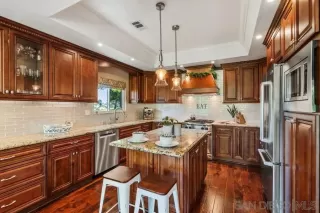 Photo #6: 240012180 Listing 