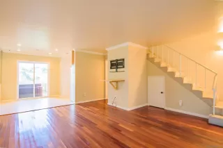 Photo #1: 240012207 Listing