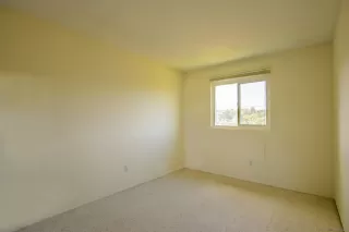 Photo #4: 240012207 Listing