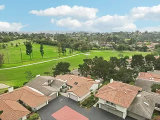 Photo #2: 240012211 Listing