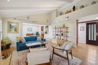 Photo #5: 240012211 Listing