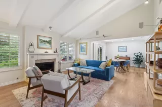 Photo #6: 240012211 Listing