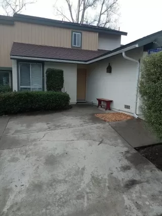 Photo #3: 240012244 Listing