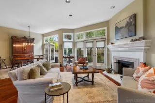 Photo #4: 240012246 Listing