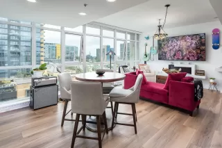 Photo #2: 240012267 Listing