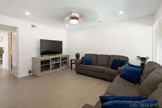 Photo #1: 240012269 Listing