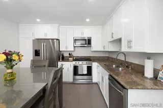 Photo #5: 240012269 Listing