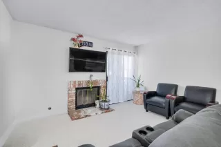 Photo #6: 240012306 Listing