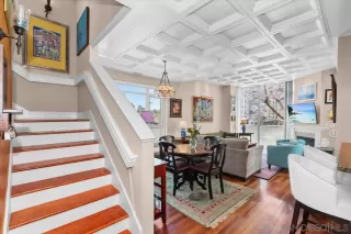 Photo #1: 240012343 Listing