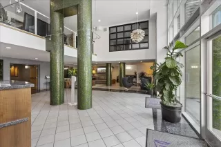 Photo #4: 240012343 Listing