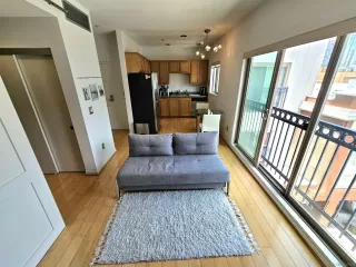 Photo #6: 240012351 Listing