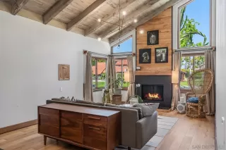 Photo #3: 240012354 Listing