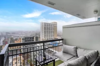 Photo #5: 240012360 Listing