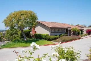 Photo #2: 240012419 Listing