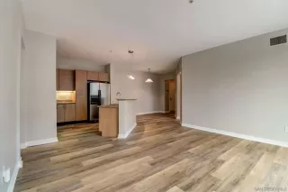 Photo #3: 240012426 Listing