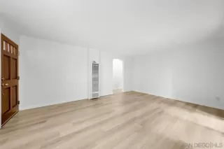 Photo #6: 240012466 Listing