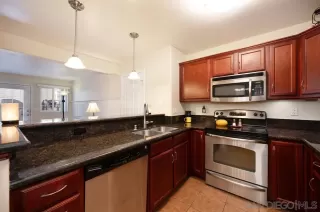 Photo #6: 240012472 Listing