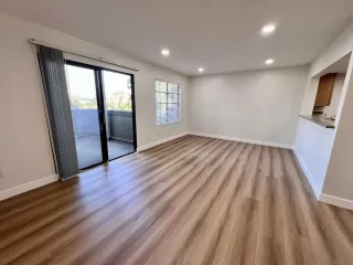 Photo #4: 240012491 Listing