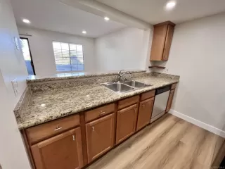 Photo #6: 240012491 Listing