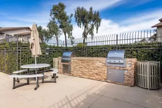Photo #3: 240012534 Listing 