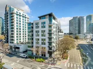 Photo #2: 240012535 Listing 