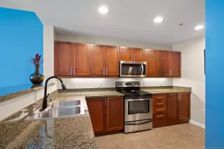 Photo #5: 240012535 Listing 