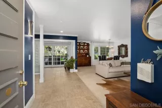 Photo #1: 240012594 Listing