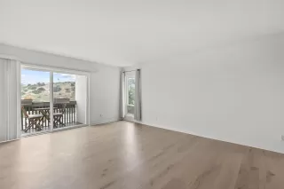 Photo #6: 240012650 Listing