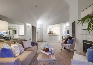 Photo #5: 240012680 Listing