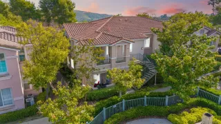 Photo #3: 240012709 Listing