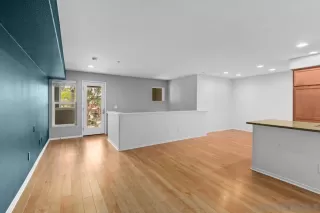 Photo #1: 240012732 Listing