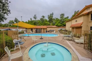 Photo #1: 240012754 Listing 