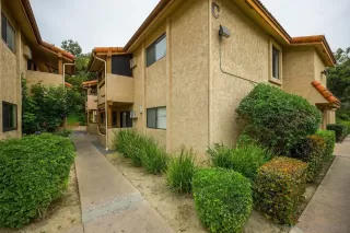 Photo #2: 240012754 Listing 