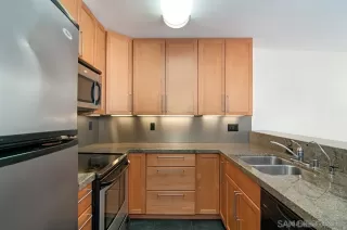 Photo #6: 240012755 Listing