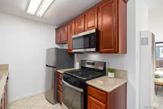 Photo #6: 240012796 Listing 