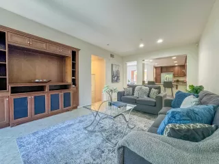 Photo #3: 240012797 Listing