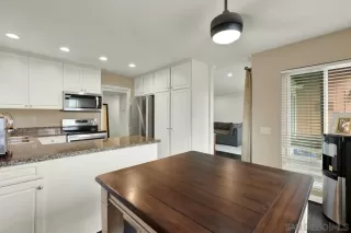 Photo #2: 240012815 Listing