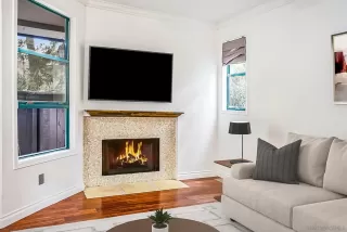 Photo #2: 240012845 Listing 