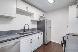 Photo #4: 240012858 Listing