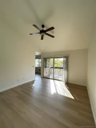 Photo #2: 240012899 Listing