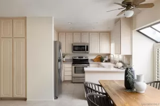 Photo #2: 240012912 Listing 