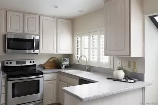 Photo #3: 240012912 Listing 